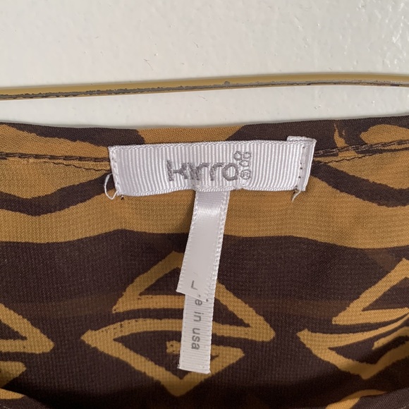 Boho Print Open Back Sheer Top - Picture 2 of 4